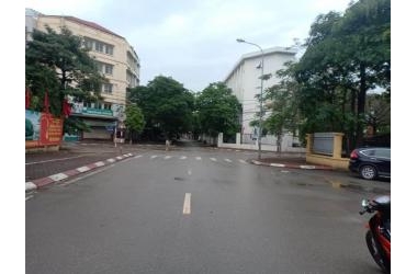BÁN ĐẤT TRUNG TÂM PHÚ THƯỢNG - NGÕ THÔNG - Ô TÔ VÀO NHÀ - NỞ HẬU – RẤT GẦN MẶT PHỐ.